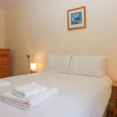 21 Eamont Park Semesterbostad *